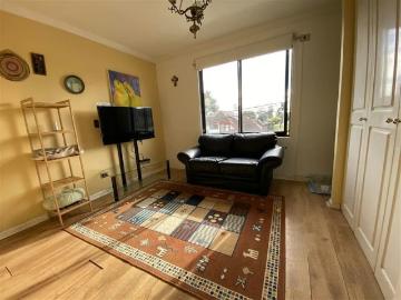 Rebajada! En venta casa 5D/4B Andalue San Pedro de la Paz | 5 Dormitorios por 9950.00 en Biobío