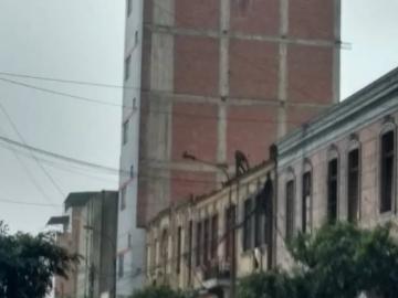 REBAJADO REMATO CASONA COMO TERRENO REBAJADO OPORTUNIDAD INVERSIONISTAS