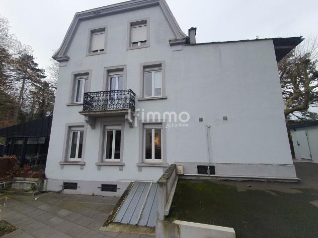 Rebberg, Immeuble commercial et fonds de commerce