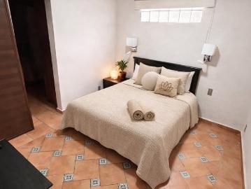 Recámara premium para Mujeres, con servicios incluidos, en Portales