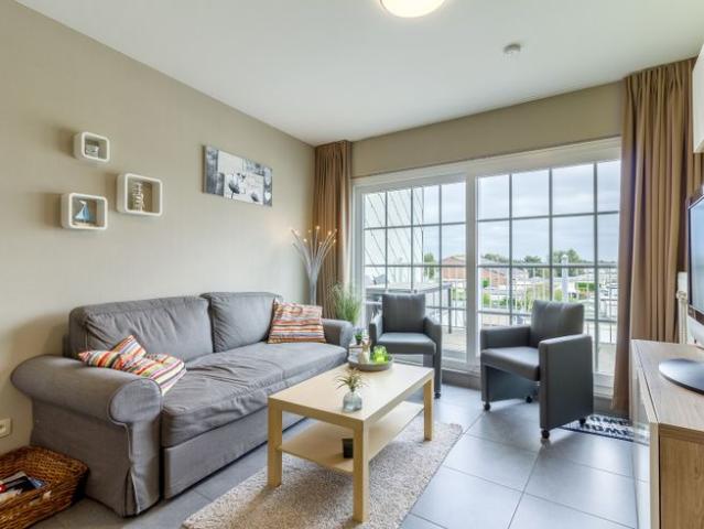 Recent 2 kamerappartement met luxe afwerking en groot zon.