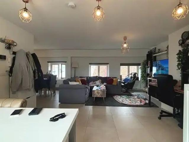 Recent 2 slaapkamerappartement met TERRAS te huur in Brugge