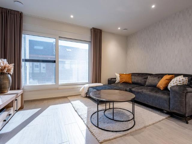 Recent, centraal gelegen appartement
