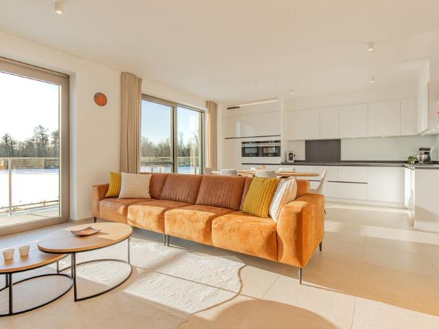 Recent appartement met uitzicht over het Donkmeer