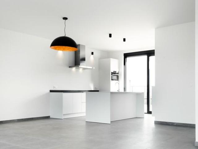 Recent gebouwde PENTHOUSE met groot terras in centrum | Stormestraat
