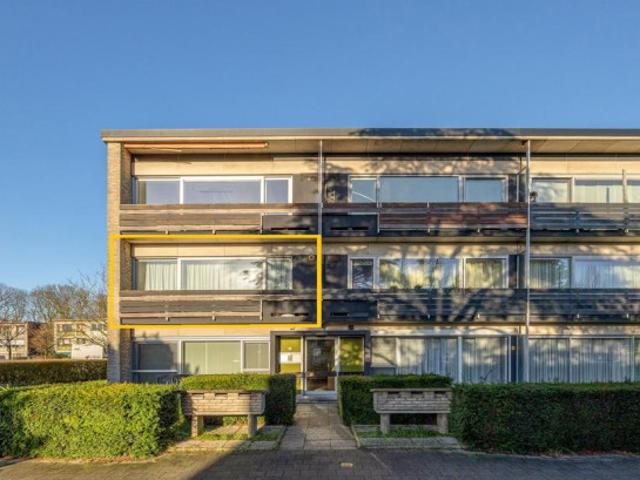 Recent gerenoveerd appartement met 2 slaapkamers en garage