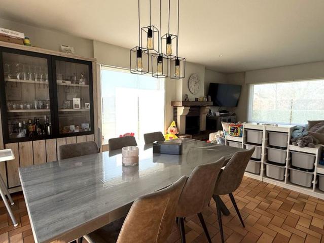 Recent gerenoveerde woning op perceel van 750m² te huur in Zulte!