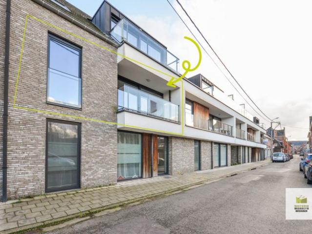Recent en energiezuinig 1 slaapkamer appartement met 2 ruim