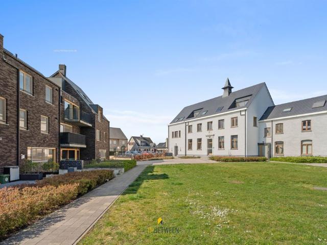Recent instapklaar appartement met zonneterras