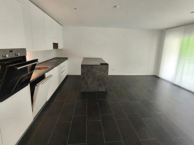 Recente appartamento 2,5 locali con terrazzo in piccola palazzina di sole cinque unità