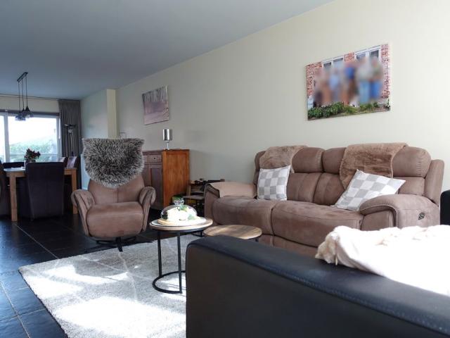 Recente woning met 3 slpks, garage en tuin van 357 m²