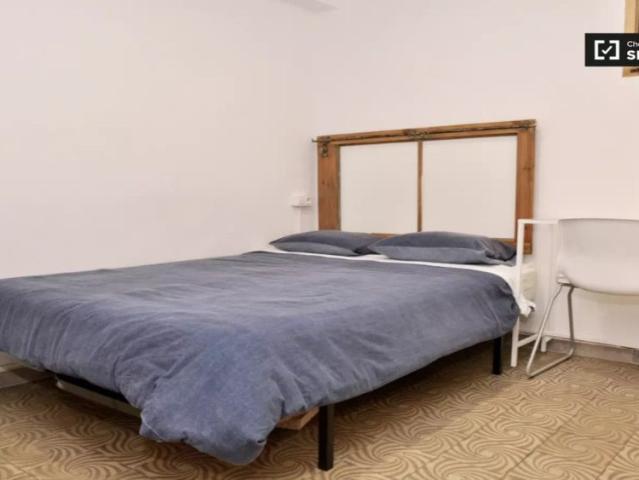 Recently updated 3 bedroom apartment for rent in Eixample Dreta