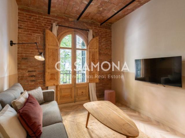 Recently Renovated 2 Bedroom Apartment in Poble Sec