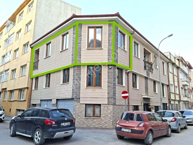 Recep Ümit'ten Güllük Mahallesi Seylap Caddesi Yakınında Geniş Ferah Kiralık 2+1 Muhteşem Daire