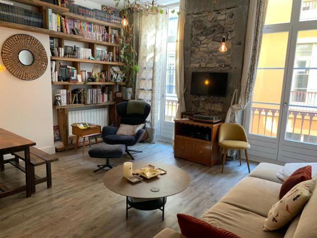 Recherche location GRENOBLE, contactez notre agence pour une visite: appartement T4 à louer à GRENOBLE N°LAPP101023 location