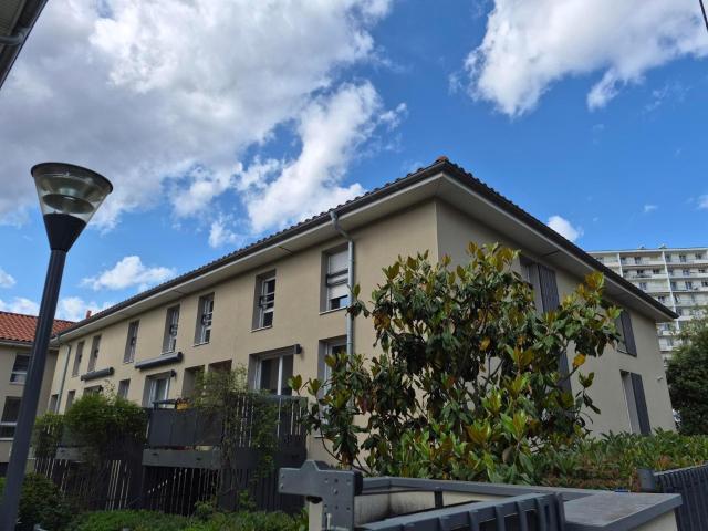 Recherche location LYON, contactez notre agence pour une visite: appartement T3 à louer à LYON N°LAPP101496 location