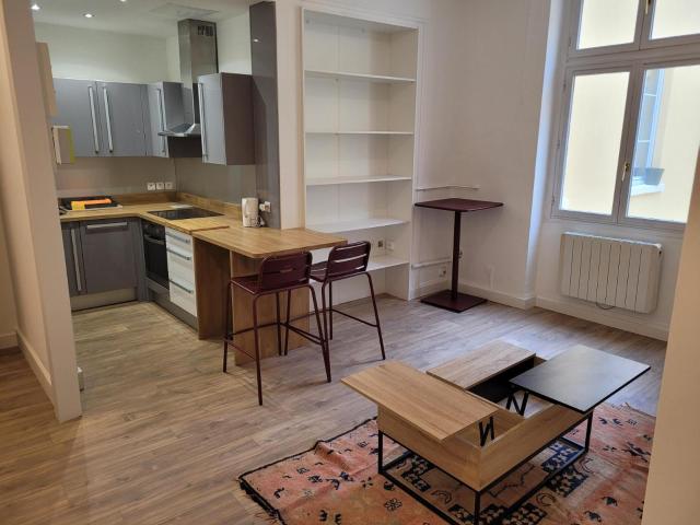 Recherche location LYON, contactez notre agence pour une visite: appartement T2 à louer à LYON N°LAPP100761 location