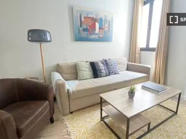 Nuevo apartamento de 1 dormitorio en alquiler en Lavapiés, Mad.