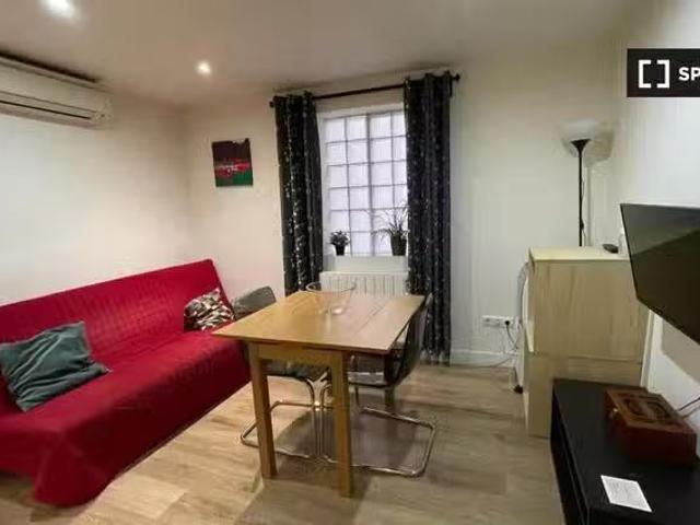 ¡Oferta! Apartamento de 1 dormitorio en alquiler en Madrid
