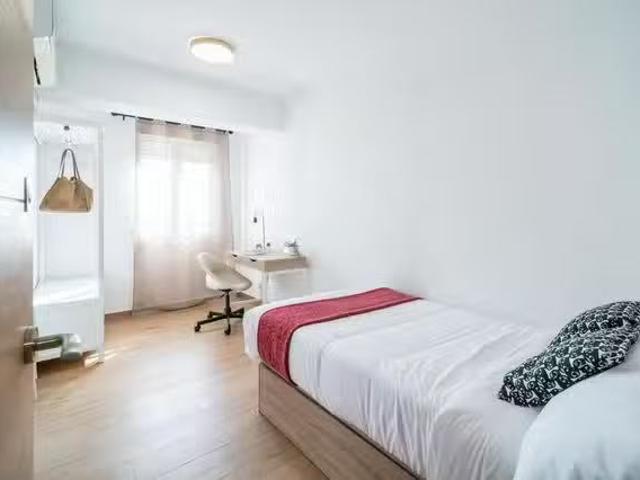 Único Habitación en Avinguda del Primat Reig, Trinitat