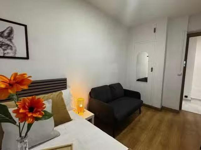 Único Habitación en Calle Avellana, Ciudad Lineal