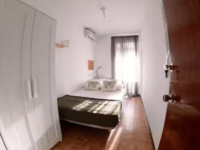 Barato Habitación en Calle de Orense