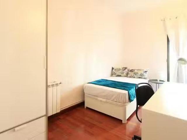 ¡Renta! Habitación en Calle de Alcalá, Goya