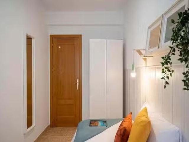 Encantador Habitación en Calle de Bravo Murillo