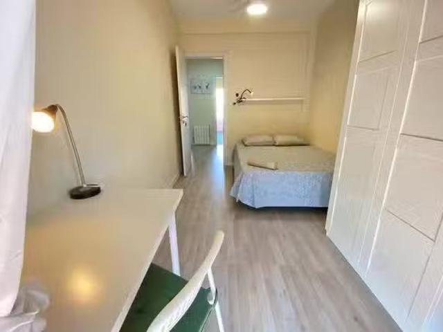 Único Habitación en Calle de Caunedo