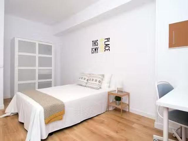 ¡En alquiler! Habitación en Calle de Edgar Neville