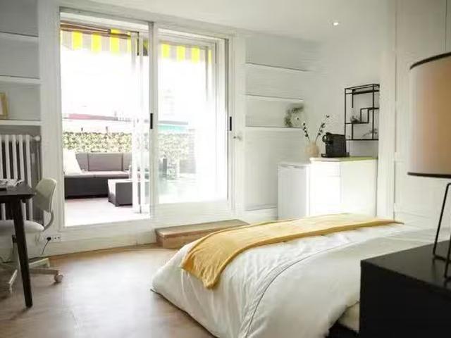 Único Habitación en Calle de Enrique Larreta, Castilla