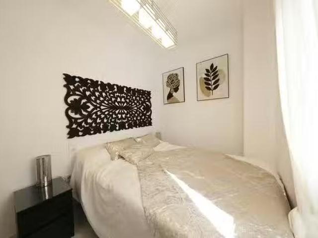 Encantador Habitación en Calle de Gijón, Puerta del Ángel