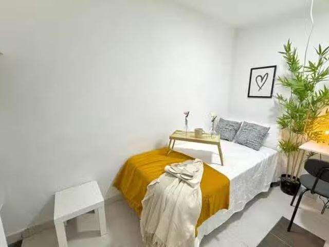 ¡En alquiler! Habitación en Calle de Hortaleza, Centro