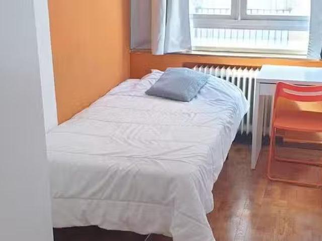 Único Habitación en Calle de Hortaleza, Justicia