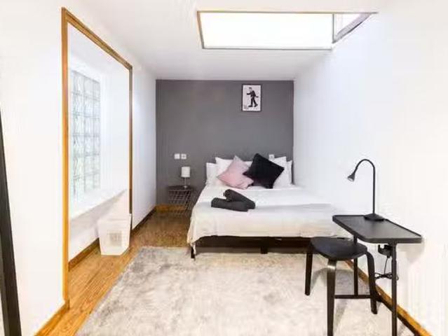 Encantador Habitación en Calle de la Luna