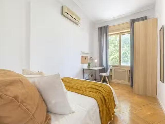 ¡Recién llegado! Habitación en Calle de la Princesa, Argüelles