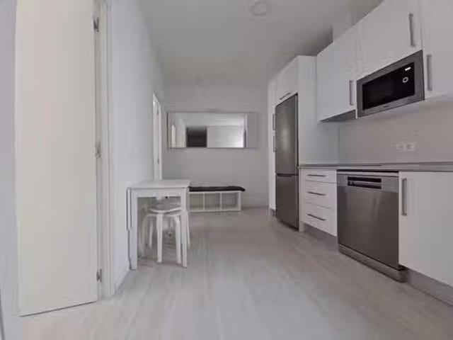 Bonito Habitación en Calle de San Enrique, Tetuán