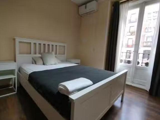 ¡Recién llegado! Habitación en Calle de Toledo, Centro
