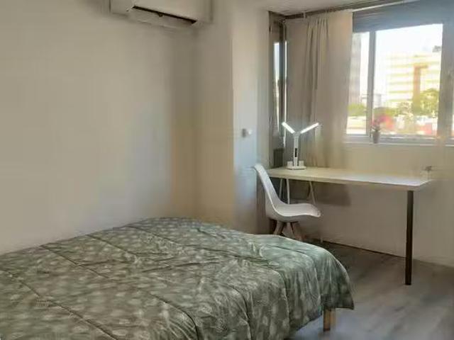 Barato Habitación en Calle Primavera, Hermandades La Carrasca