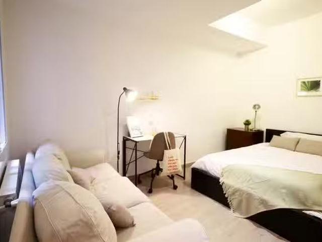 ¡Oferta! Habitación en Carrer de Balmes