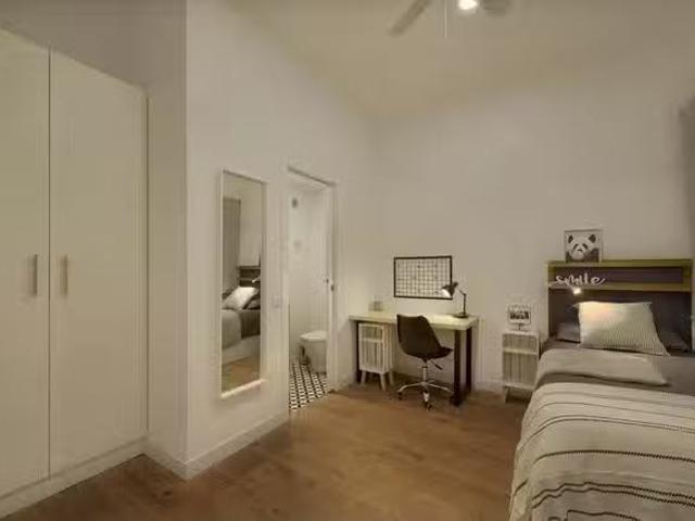 Bonito Habitación en Carrer de Balmes