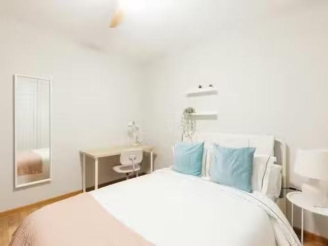 Encantador Habitación en Carrer de Colón, Ciutat Vella