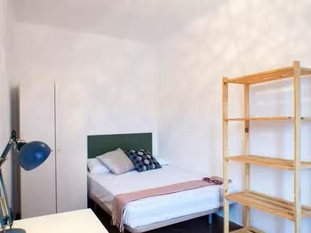 Encantador Habitación en Carrer de Santa Perpètua