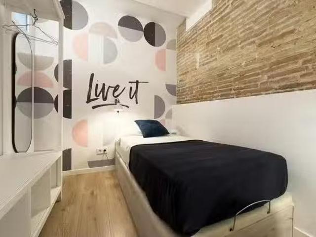 ¡Renta! Habitación en Carrer dels Escudellers, Ciutat Vella