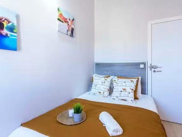 Acogedor Habitación en Carrer d'Honorat Juan