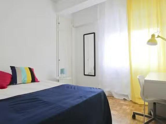 Barato Habitación en Paseo de la Castellana, Almenara