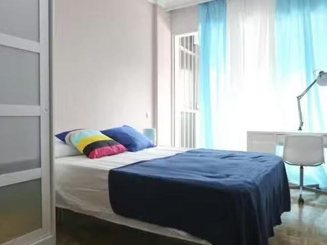 Único Habitación en Paseo de la Castellana, Tetuán