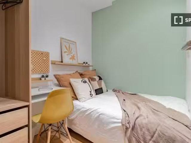 Único Habitación en piso compartido en alquiler en Justicia, M.