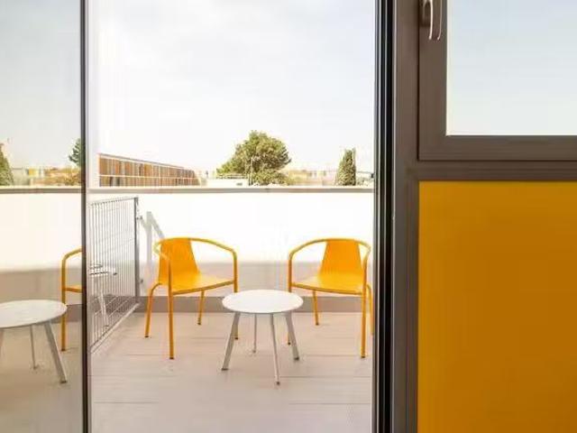 Nuevo Habitación en Plaza La Marina Española, El Cano Bermejales