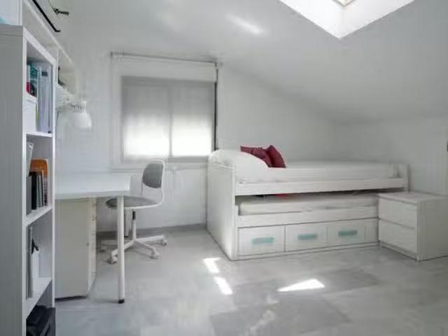 Bonito Habitación en Plaza Sardoy, San Lorenzo